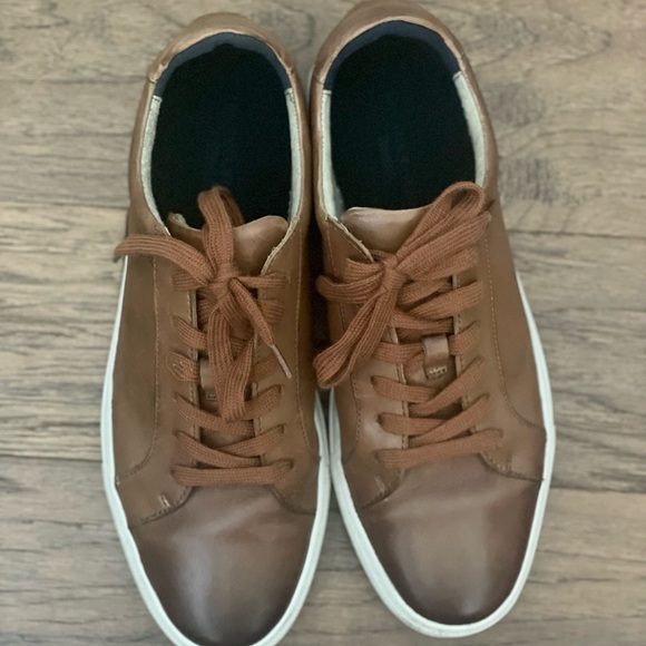 LIKE NEW ~ BANANA REPUBLIC cognac brown leather shoes. MEN size 9.5 - Picture 8 of 8